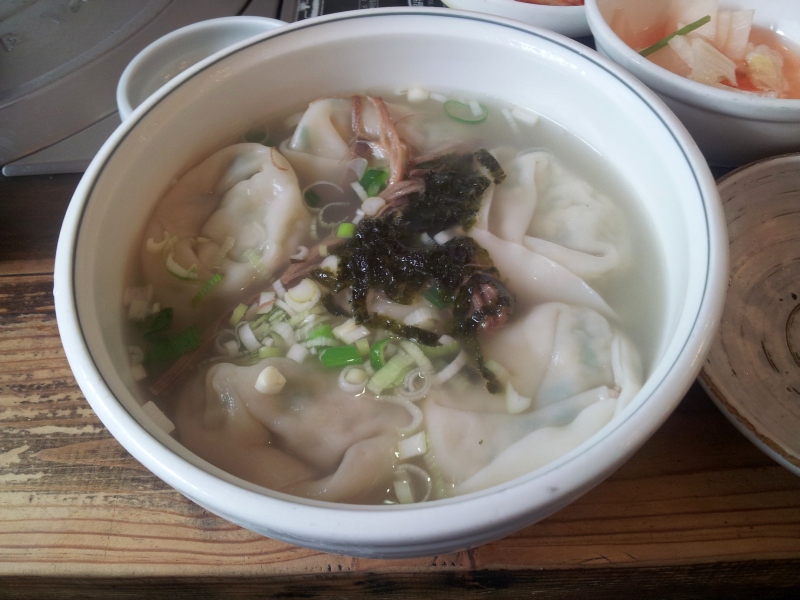 manduguk - dumpling soup