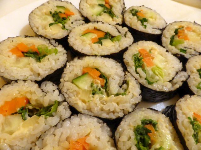 kimbap hummus