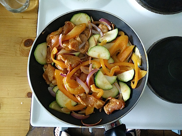 verdure e carne in padella