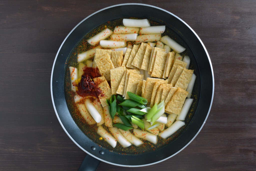 tteokbokki ingredients in the pan