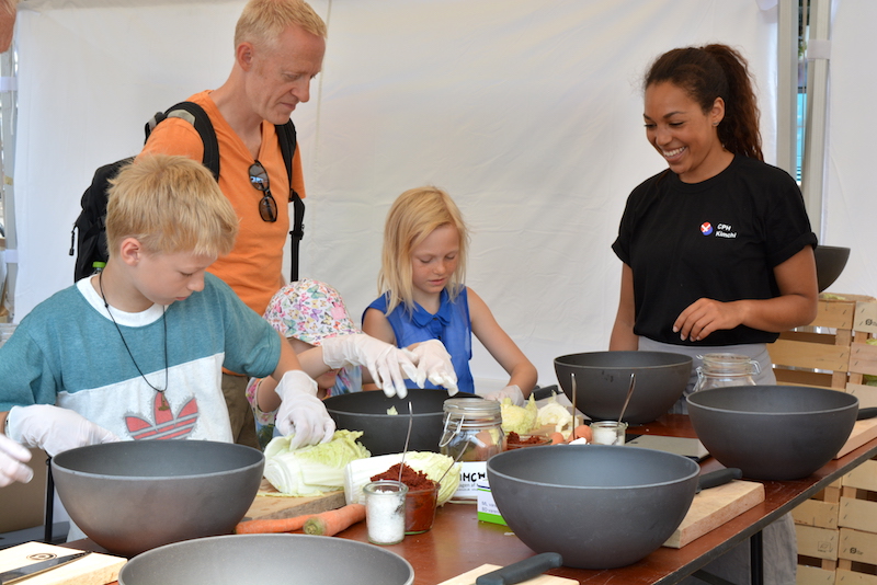 kids making kimchi